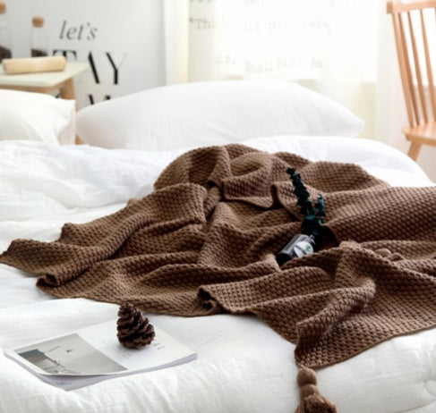 Nordic Fringed Knit Ball Blanket – Soft Throw / Shawl