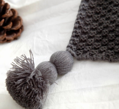 Nordic Fringed Knit Ball Blanket – Soft Throw / Shawl