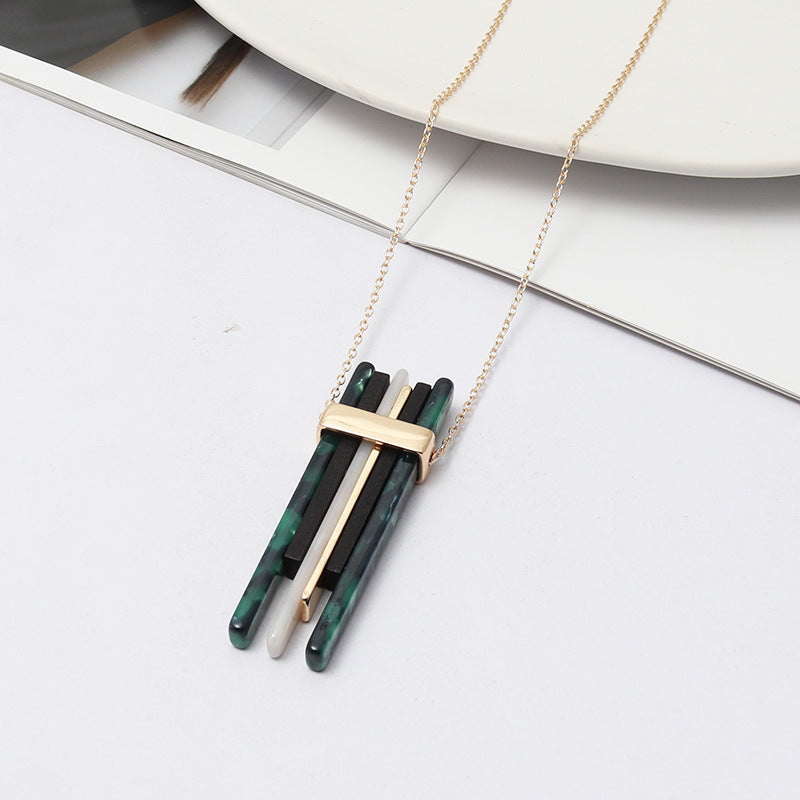 Alloy & Wood Long Texture Necklace – Simple Elegant Design