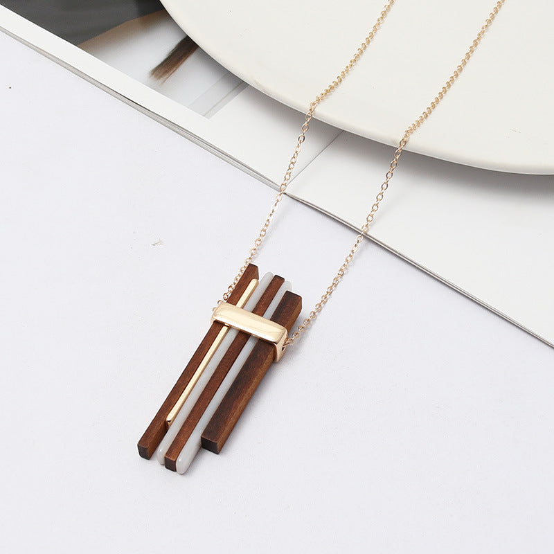 Alloy & Wood Long Texture Necklace – Simple Elegant Design