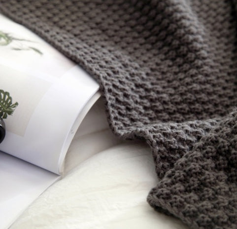 Nordic Fringed Knit Ball Blanket – Soft Throw / Shawl